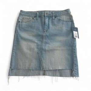 Universal threads Jean skirt
